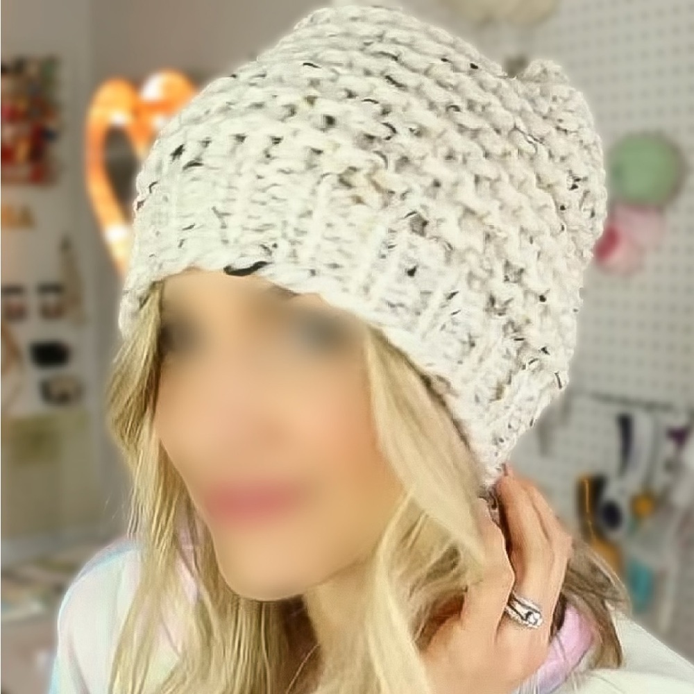 NEW Handmade Chunky Knit off white cream Wool Acrylic Blend Slouchy Beanie hat - Picture 2 of 4